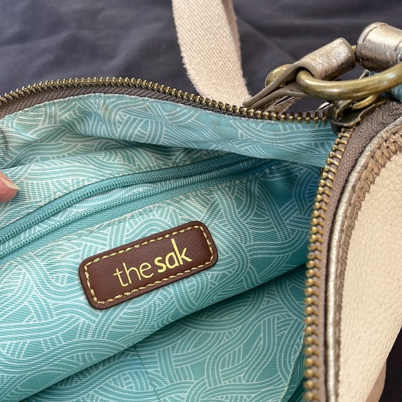 The Sak Neutral Crossbody Bag - Picture 5 of 7